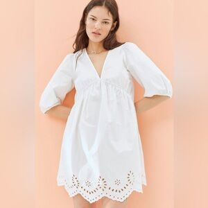 H&M White Iselet V-Neck Puff Sleeve Mini Dress - Size Small
